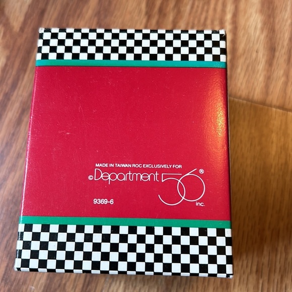 Dept 56 Christmas Ornament Merry Makers Tolland the Toller Climbing Rope NIB - Picture 7 of 7